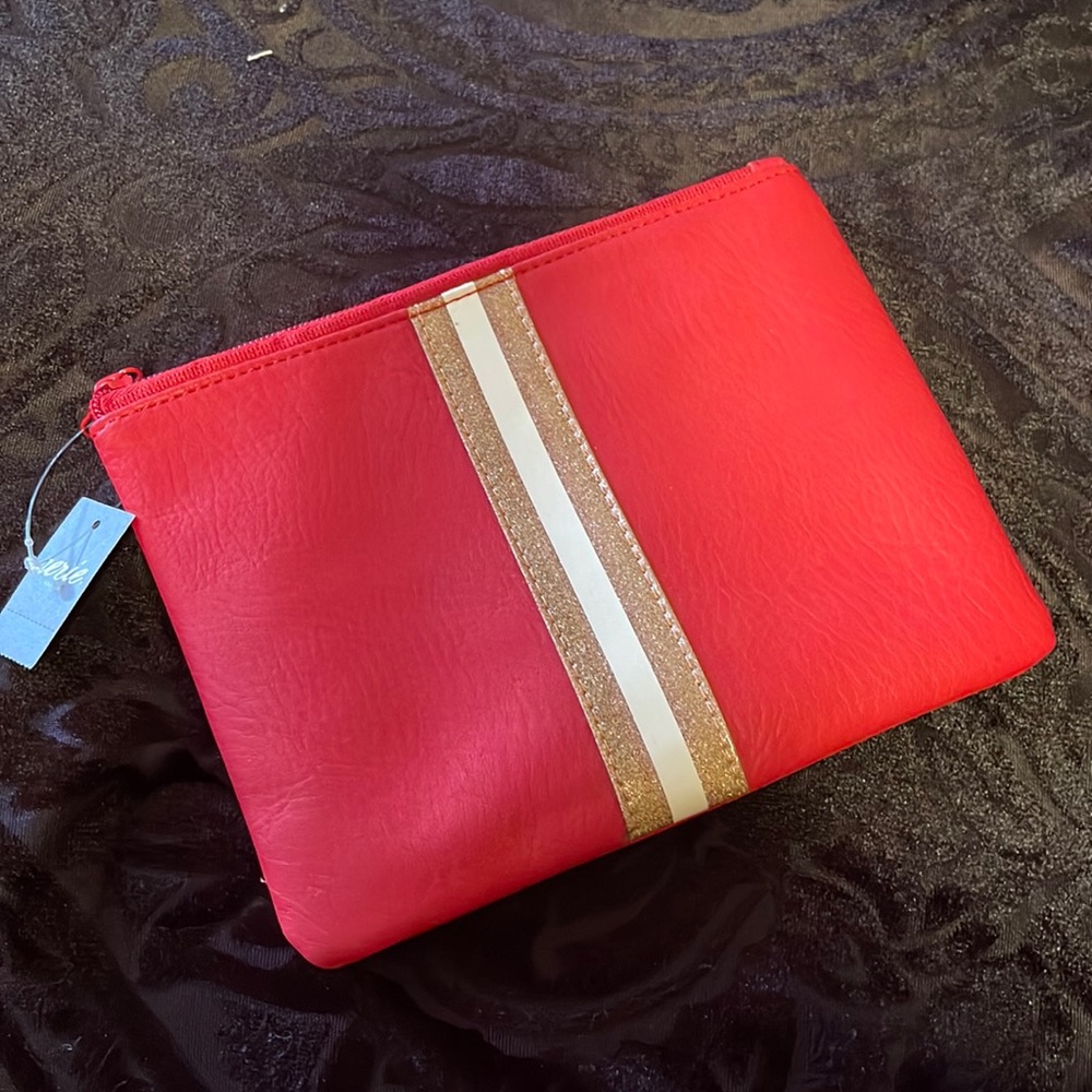 NWT Red Aerie Pouch